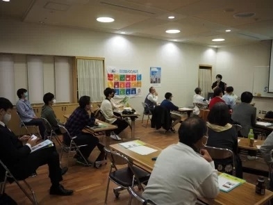 「SDGs de 地方創生カードゲーム」体験会の様子